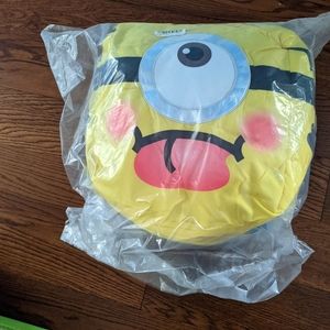 Toreba Minions plushy cushion